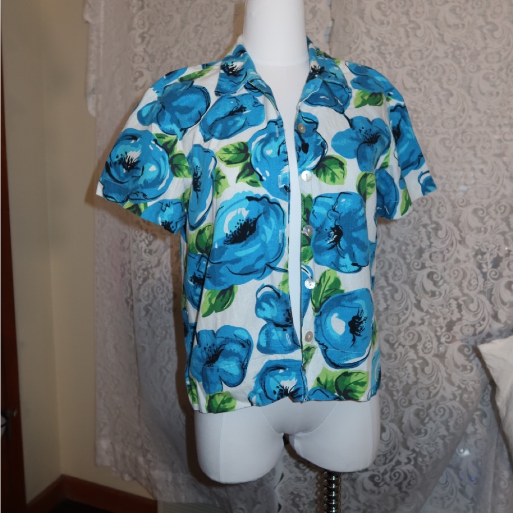 Vintage floral button up short sleeve shirt